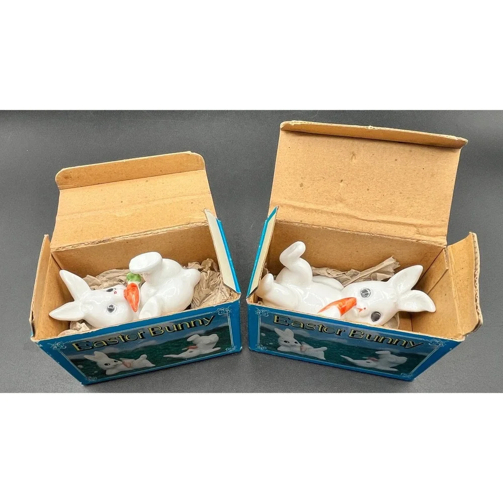 Vtg Easter Bunny Porcelain Figurine Set of‎ 2 White Rabbit Carrot Playful In Box